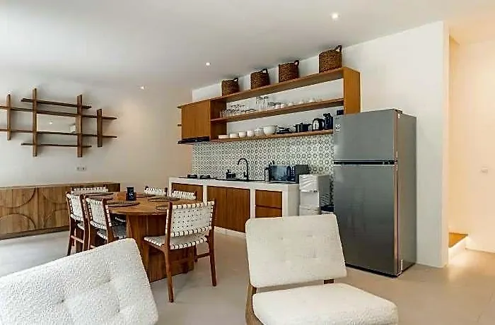 شقة A.k.a Townhouse