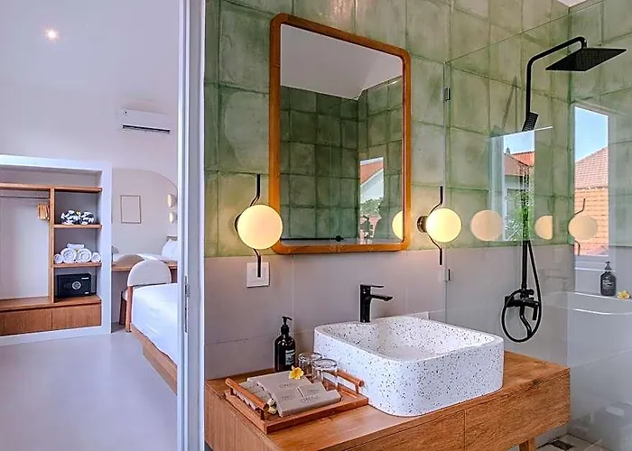 Apartment A.k.a Townhouse Cemagi